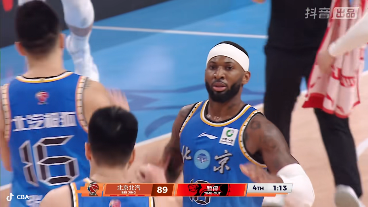 北京男篮4分险胜江苏！杰曼28+4，陈盈骏末节超神，这3人打的最差
